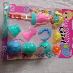 Brinquedo Boneca Kit e Acessorios