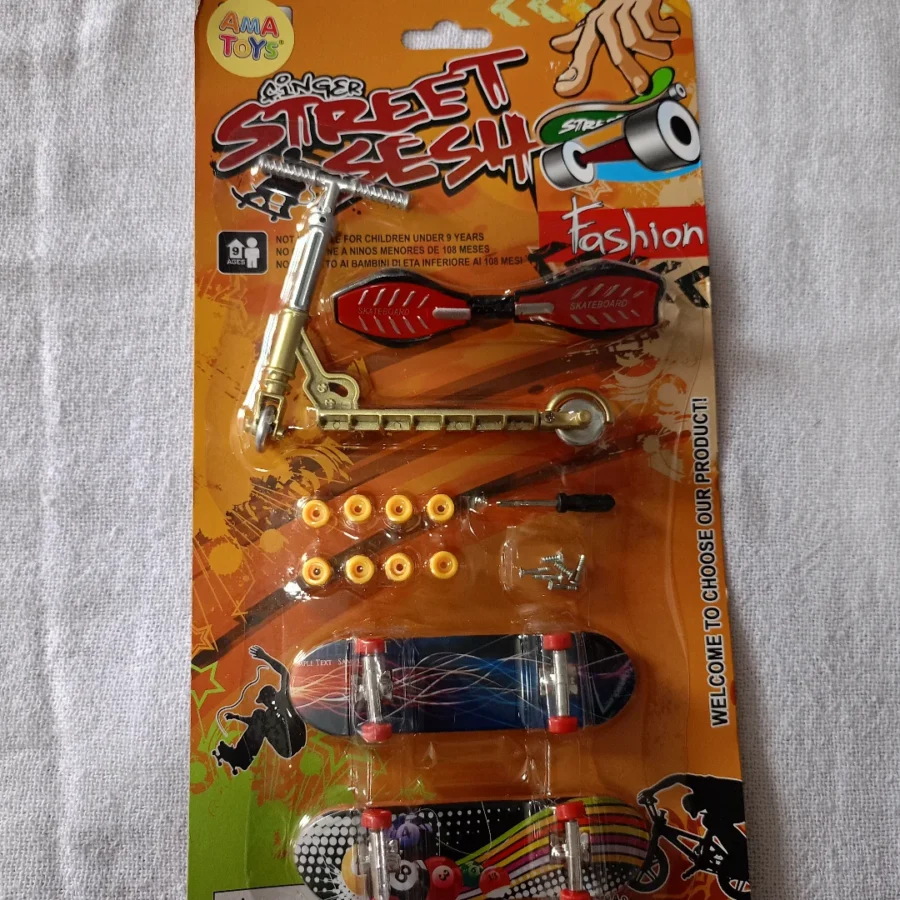 Brinquedo Kit Skate e Pationetede Dedo7peças