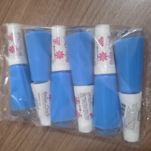 esmalte Bella Chick Azule Cremoso com 6 unidades